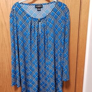 Liz Claiborne's top size XXLT.